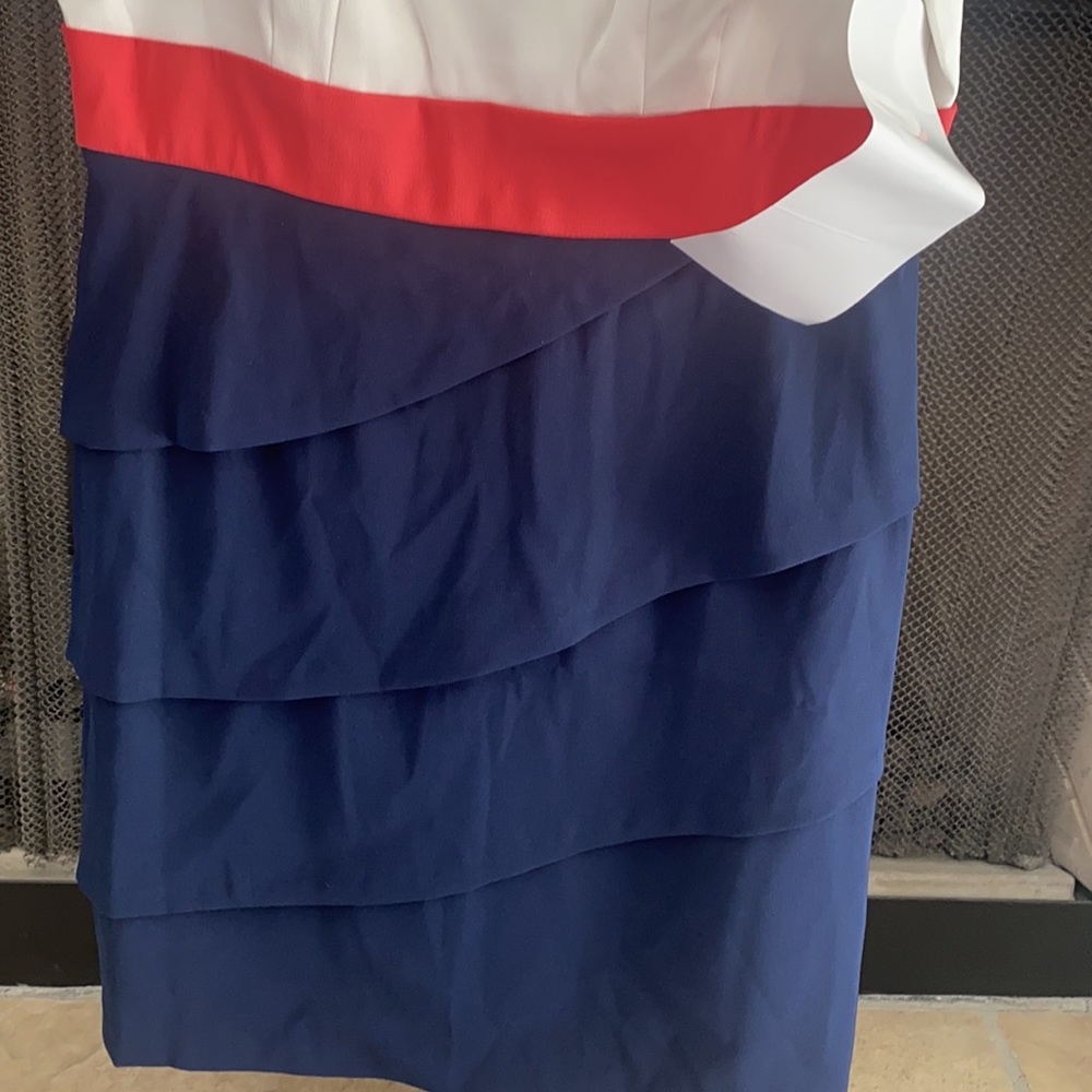 Dress - Picture 5 of 6